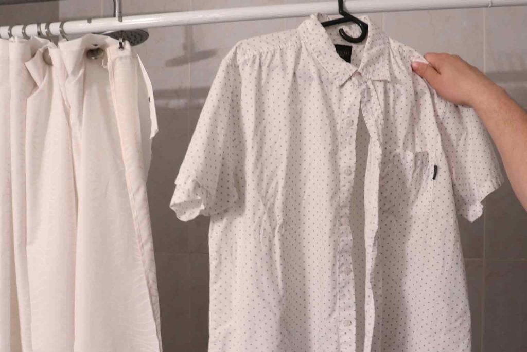 چگونه لباسها را بدون چروک جابجا کنیم؟ باربری شیراز بار